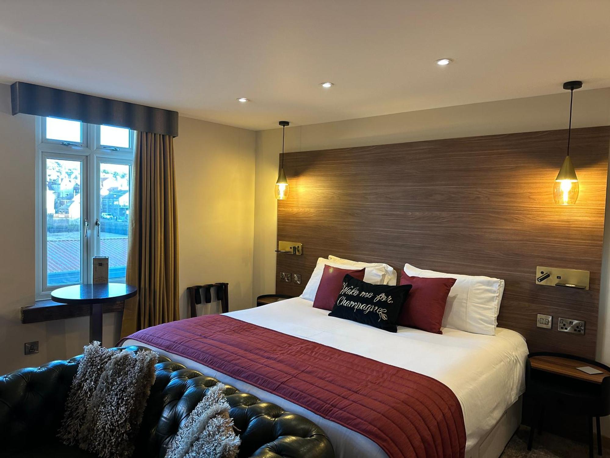 Deluxe Queen Suite,1644424059:JPEG